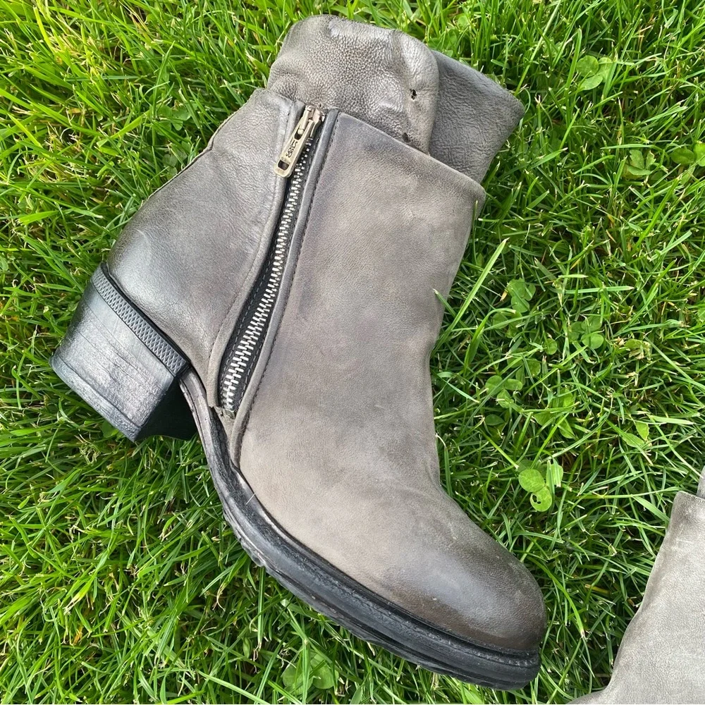 AS98 Free People Cadmus Boots 38 Smoke Gray fits like 9 womens